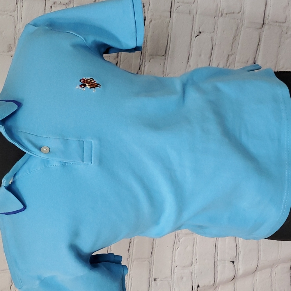 Sky blue short sleeve shirt